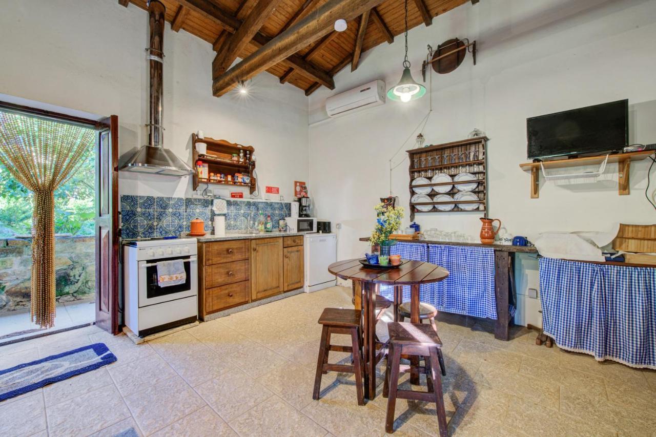 Casa Do Moinho Rural Campo E Praia , 9 Pessoas, Animais Benvindos エスピーニョ エクステリア 写真